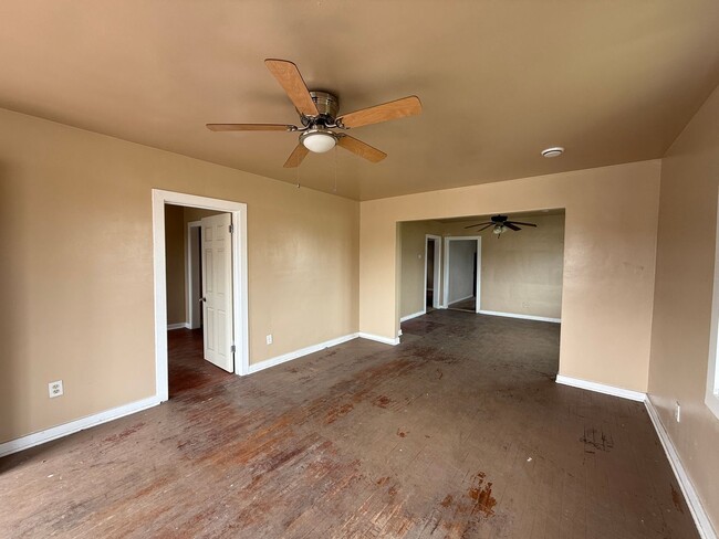 4004 Carey St in East Chicago, IN - Building Photo - Building Photo