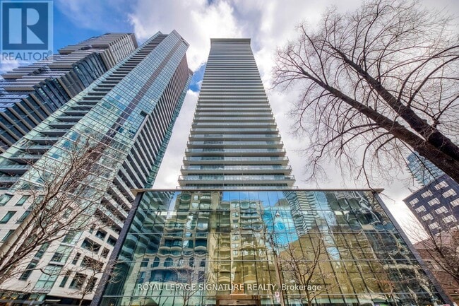 property at 33 Charles St E