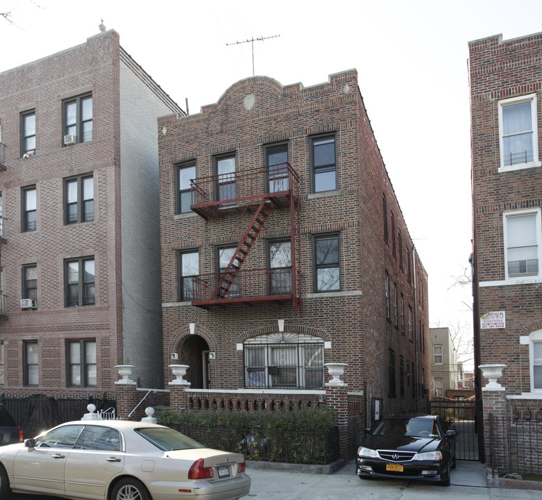 480 E 94th St in Brooklyn, NY - Foto de edificio