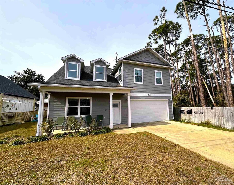 5991 Renee Terrace in Pensacola, FL - Building Photo