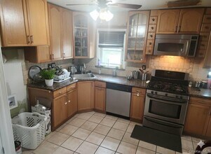 461 Gibbs Pond Rd in Nesconset, NY - Building Photo - Building Photo