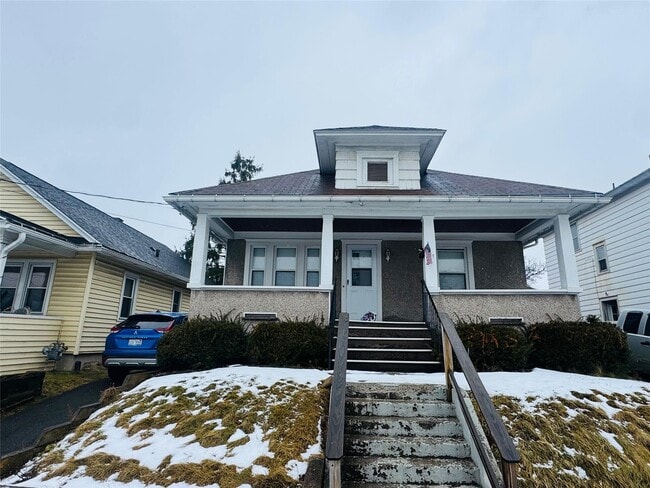 property at 121 N McKinley Ave