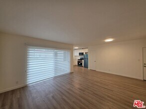 827 9th St in Santa Monica, CA - Foto de edificio - Building Photo