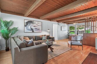 2320 Barcelona Way in Sacramento, CA - Building Photo - Building Photo