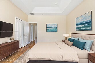 8073 W 36th Ave in Hialeah, FL - Building Photo - Building Photo