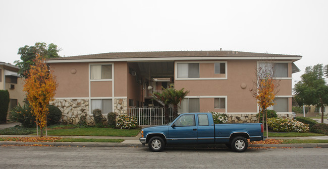 268 E Navilla Pl in Covina, CA - Building Photo - Building Photo