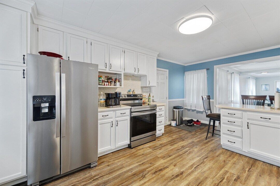 429 Cartier St in Manchester, NH - Building Photo