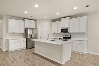 148 Limonite Ln in Liberty Hill, TX - Building Photo - Building Photo
