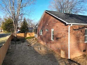 306 S 1st St in Mebane, NC - Building Photo - Building Photo