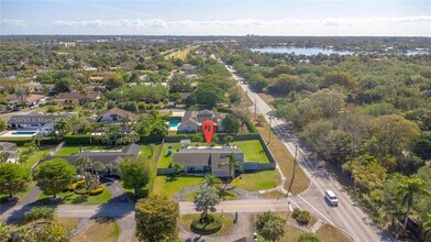 13561 SW 98th Pl in Miami, FL - Building Photo - Building Photo