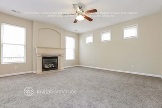 5490 Rosehall Pl in Atlanta, GA - Foto de edificio - Building Photo