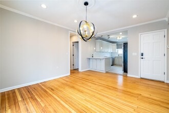 50 E Hudson St-Unit -Lower in Long Beach, NY - Foto de edificio - Building Photo