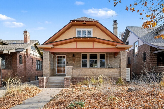 property at 850 Steele St