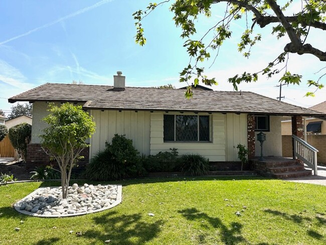 4722 Whitewood Ave in Long Beach, CA - Building Photo - Building Photo