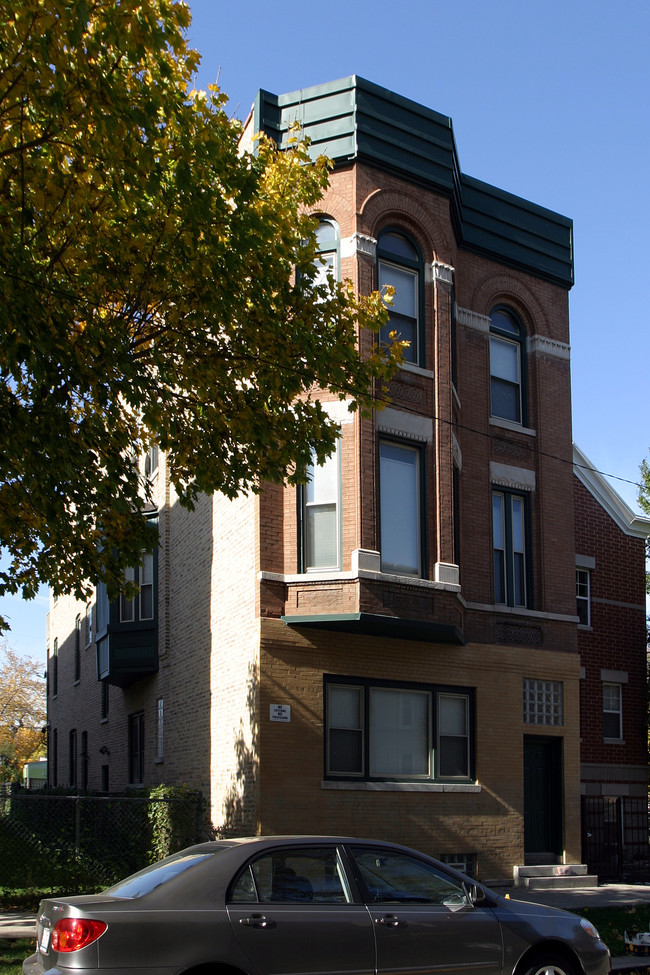 1252 N Artesian Ave in Chicago, IL - Foto de edificio - Building Photo