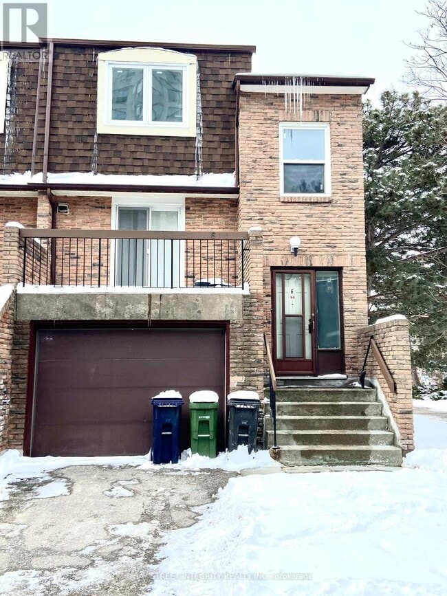 property at 30-30 Buddleswood Ct
