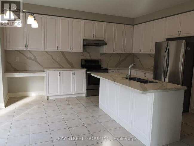 479 Grindstone Trl in Oakville, ON - Building Photo - Building Photo