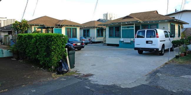 1738 Citron St in Honolulu, HI - Building Photo - Building Photo