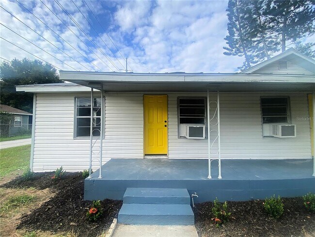 622 Booker Ave in Lake Wales, FL - Building Photo - Building Photo