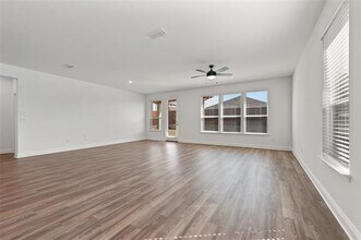 936 Brock Dr in Aubrey, TX - Building Photo - Building Photo