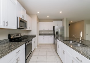 107 Grinnell Pl in Kissimmee, FL - Foto de edificio - Building Photo