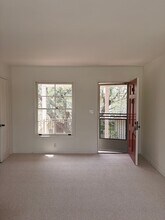 1616 Fair Oaks Ave, Unit 15 in South Pasadena, CA - Building Photo - Building Photo