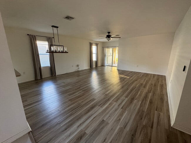 2783 Star Coral Ln in New Smyrna Beach, FL - Foto de edificio - Building Photo