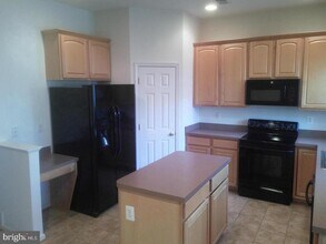 2507 Blue Water Blvd in Odenton, MD - Building Photo - Building Photo