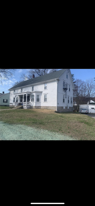 306 Sayles Ave in Pascoag, RI - Building Photo