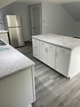 20 Cosman Dr in Marlboro, NY - Foto de edificio - Building Photo