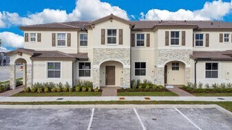 2619 SE 28th Dr in Homestead, FL - Building Photo