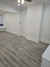 927 N Fallon St in Philadelphia, PA - Building Photo - Building Photo