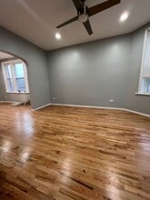 1355 S Springfield Ave, Unit 2 in Chicago, IL - Foto de edificio - Building Photo