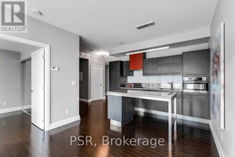 80-1380 John St in Toronto, ON - Building Photo - Building Photo