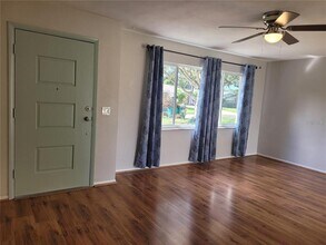 13705 Jamaica Dr in Seminole, FL - Building Photo - Building Photo