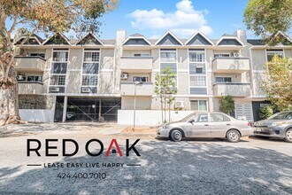 10201 Woodbine St in Los Angeles, CA - Building Photo - Building Photo