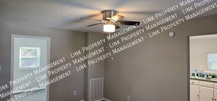 2211 W Shepherd Rd in Chattanooga, TN - Building Photo - Building Photo