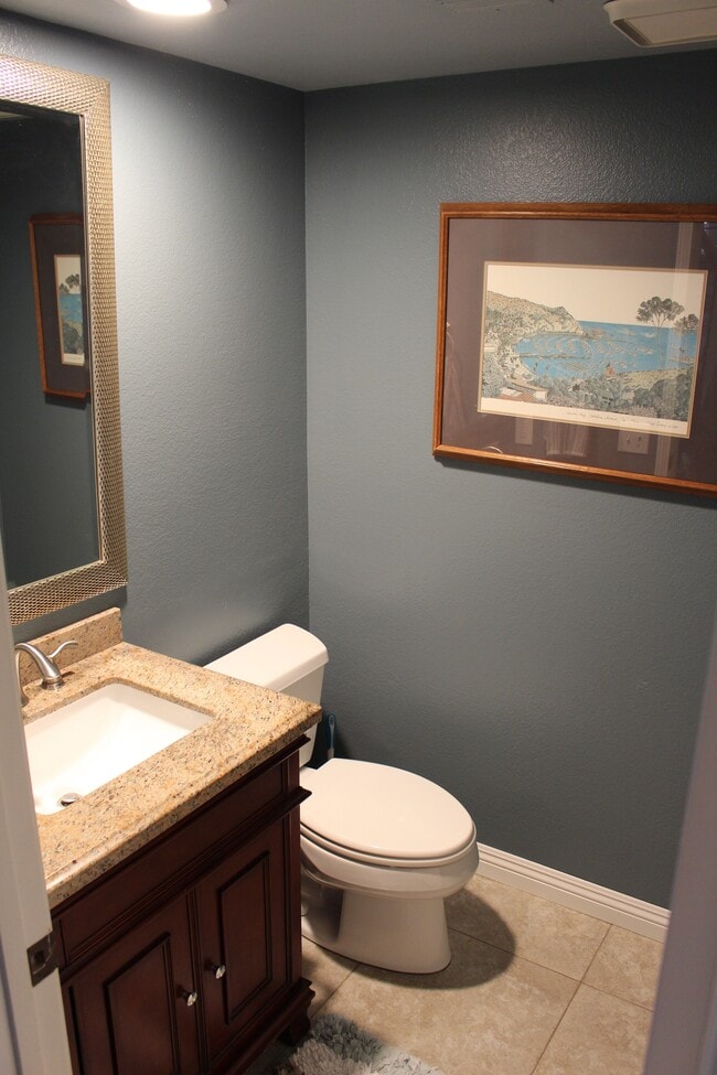 3370 Waterford Dr in Oceanside, CA - Building Photo - Building Photo