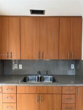 106 NE 2nd Ave in Hallandale Beach, FL - Building Photo - Building Photo