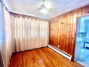 22 Canal Dr in Cuddebackville, NY - Building Photo - Building Photo