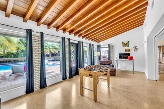 400 NE 2nd St in Pompano Beach, FL - Building Photo - Building Photo