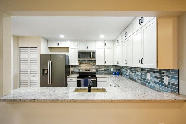 5793 Avista Dr in Sarasota, FL - Building Photo - Building Photo