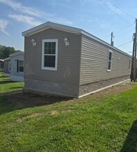 103 S Scioto St in Ashville, OH - Building Photo - Building Photo