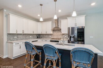 53 Woodland Trail in Lincolnshire, IL - Building Photo - Building Photo