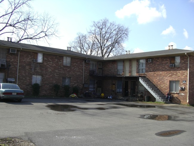 Savoy Apartments in Birmingham, AL - Building Photo - Building Photo