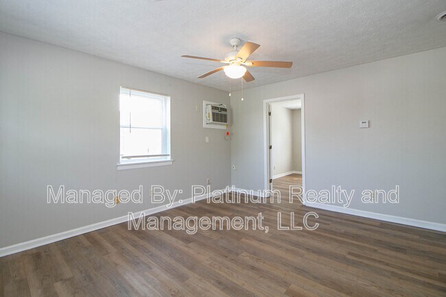 13-413 Thompsonville Ln in Oak Grove, KY - Building Photo - Building Photo