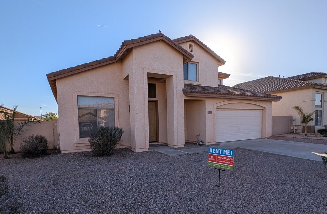 3393 E Wyatt Way in Gilbert, AZ - Building Photo