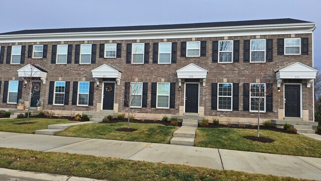 330 Fall Harvest Parkway in Wentzville, MO - Building Photo - Building Photo