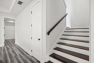 813 Chihuahua St in Lockhart, TX - Building Photo - Building Photo