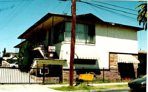 6127 Fishburn Ave in Huntington Park, CA - Building Photo - Building Photo